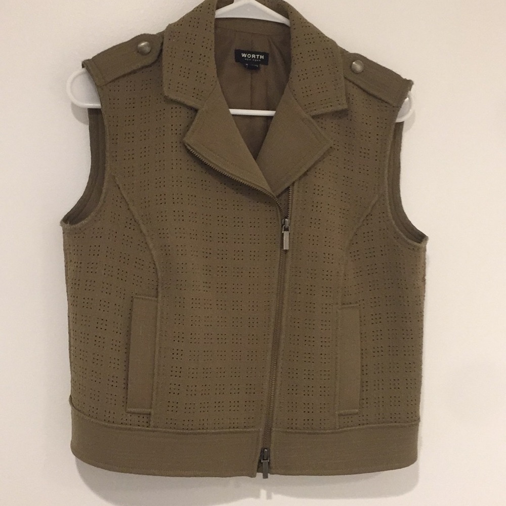 Worth NewYork vest  khaki/tan color. Size 8